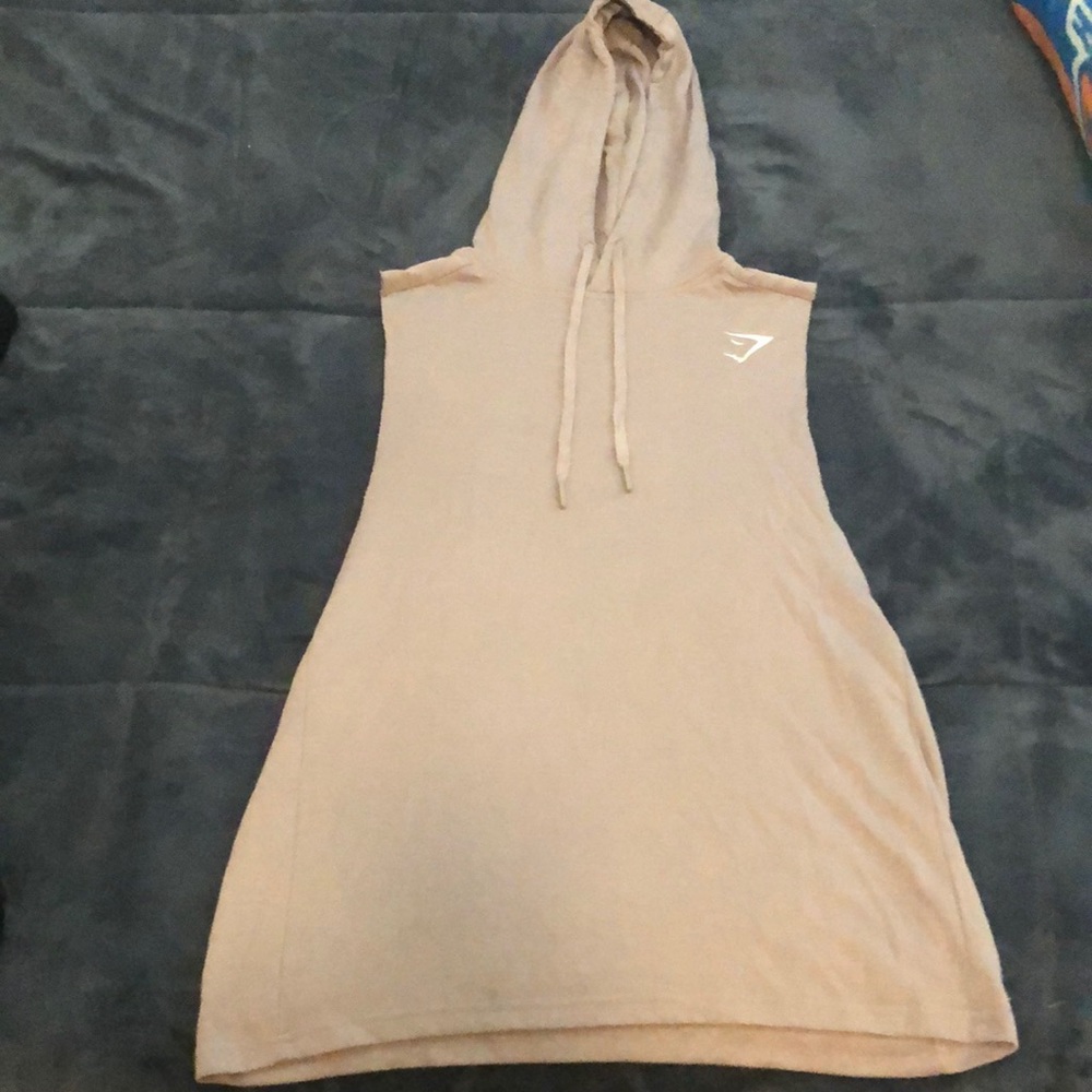 GYMSHARK Sleeveless Hoodie (Salmon colored)